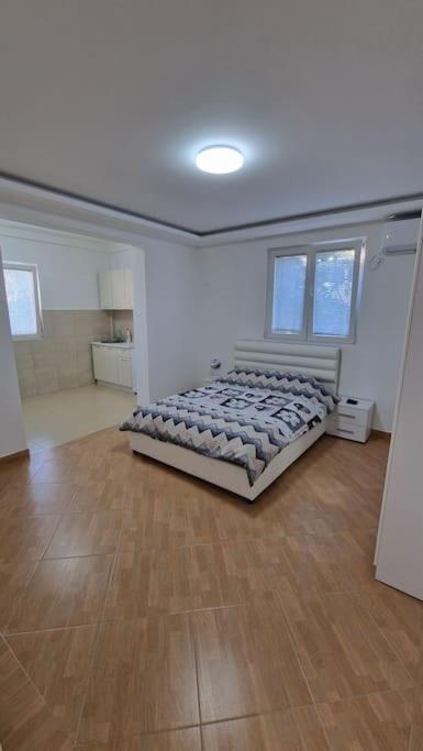 Apartman Tolosi Podgorica Ngoại thất bức ảnh