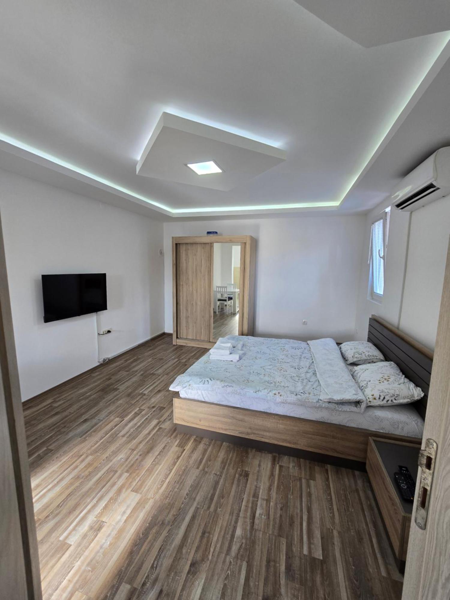 Apartman Tolosi Podgorica Ngoại thất bức ảnh
