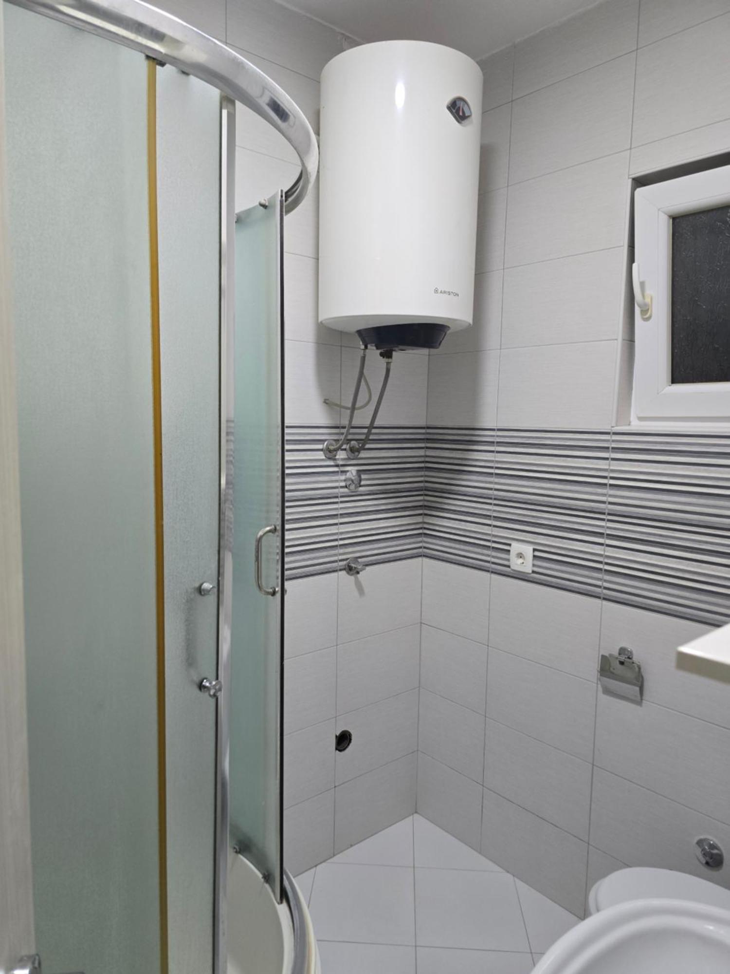 Apartman Tolosi Podgorica Ngoại thất bức ảnh