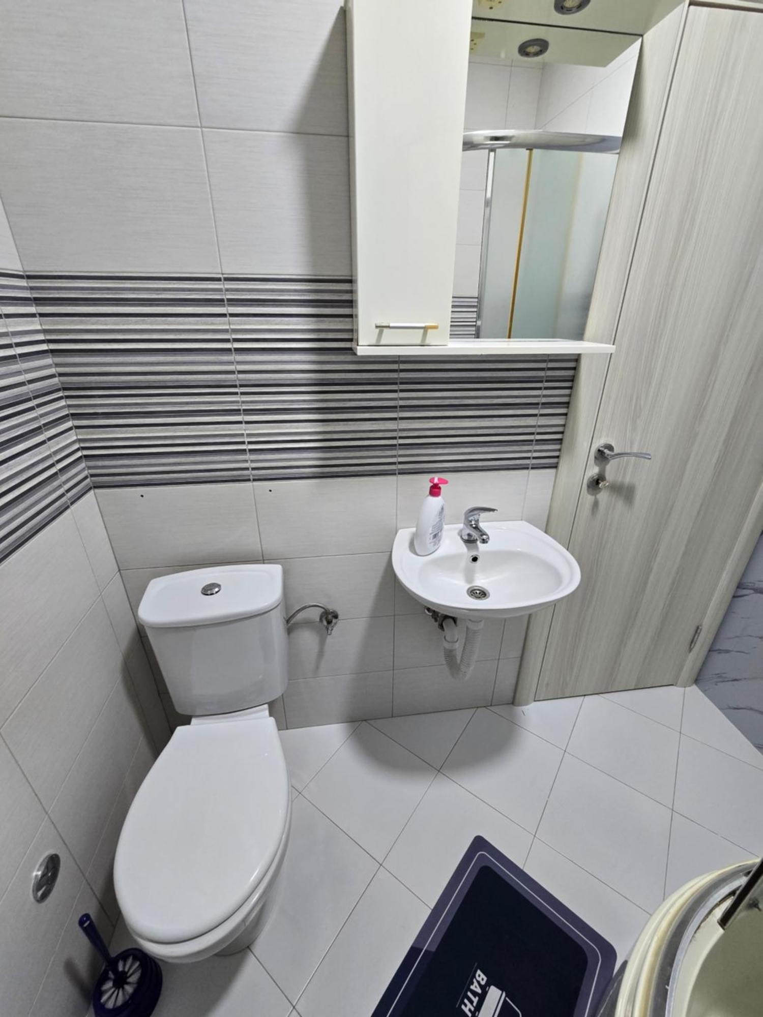 Apartman Tolosi Podgorica Ngoại thất bức ảnh