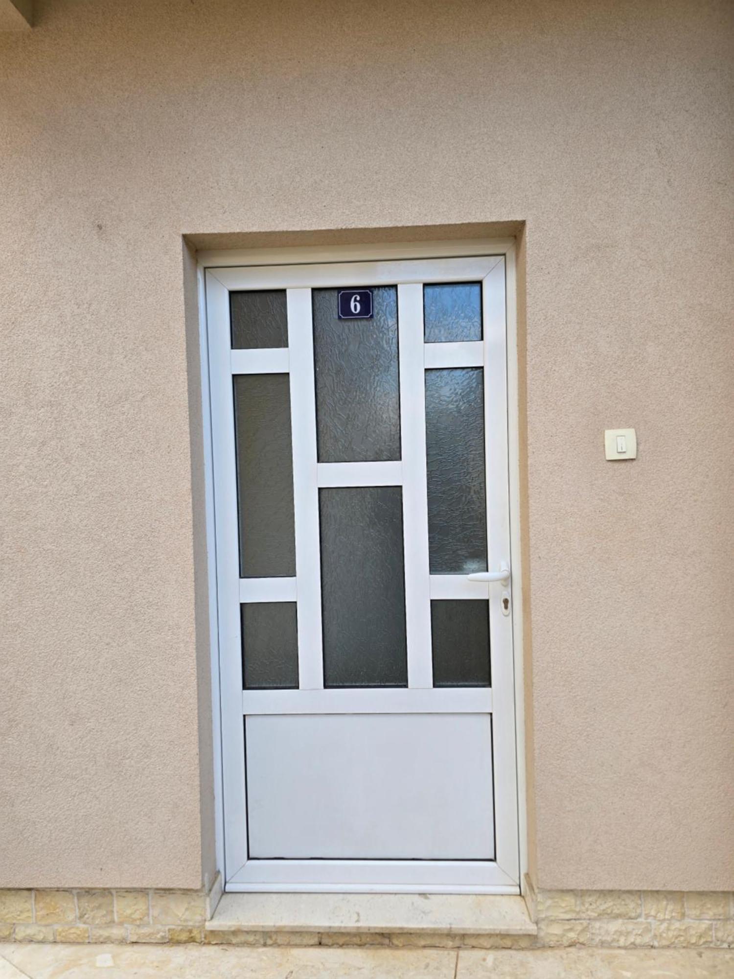 Apartman Tolosi Podgorica Ngoại thất bức ảnh